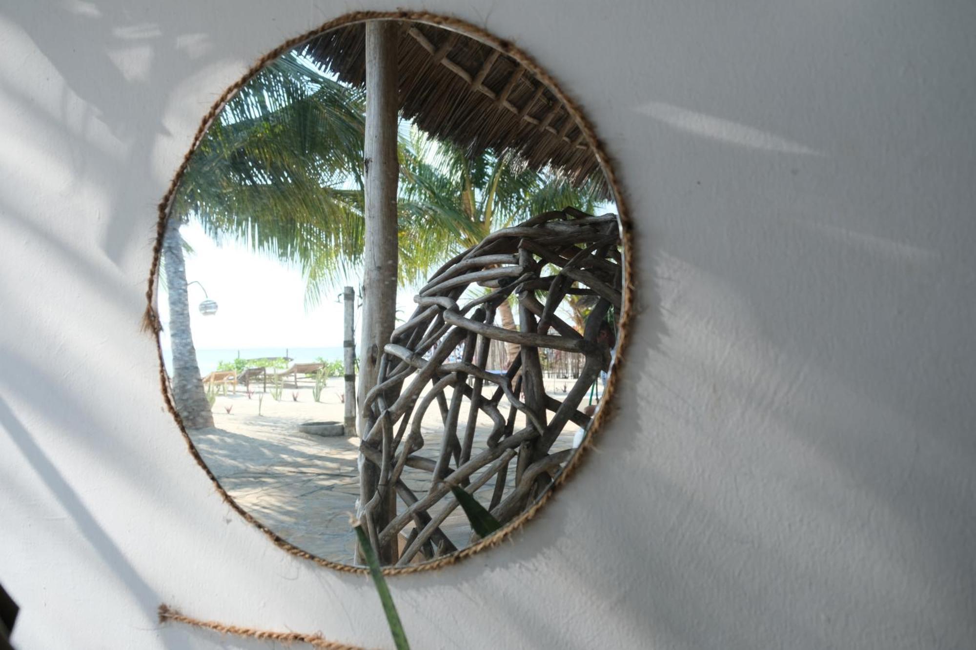Hotel Sofia Sea View Pwani Mchangani Zimmer foto