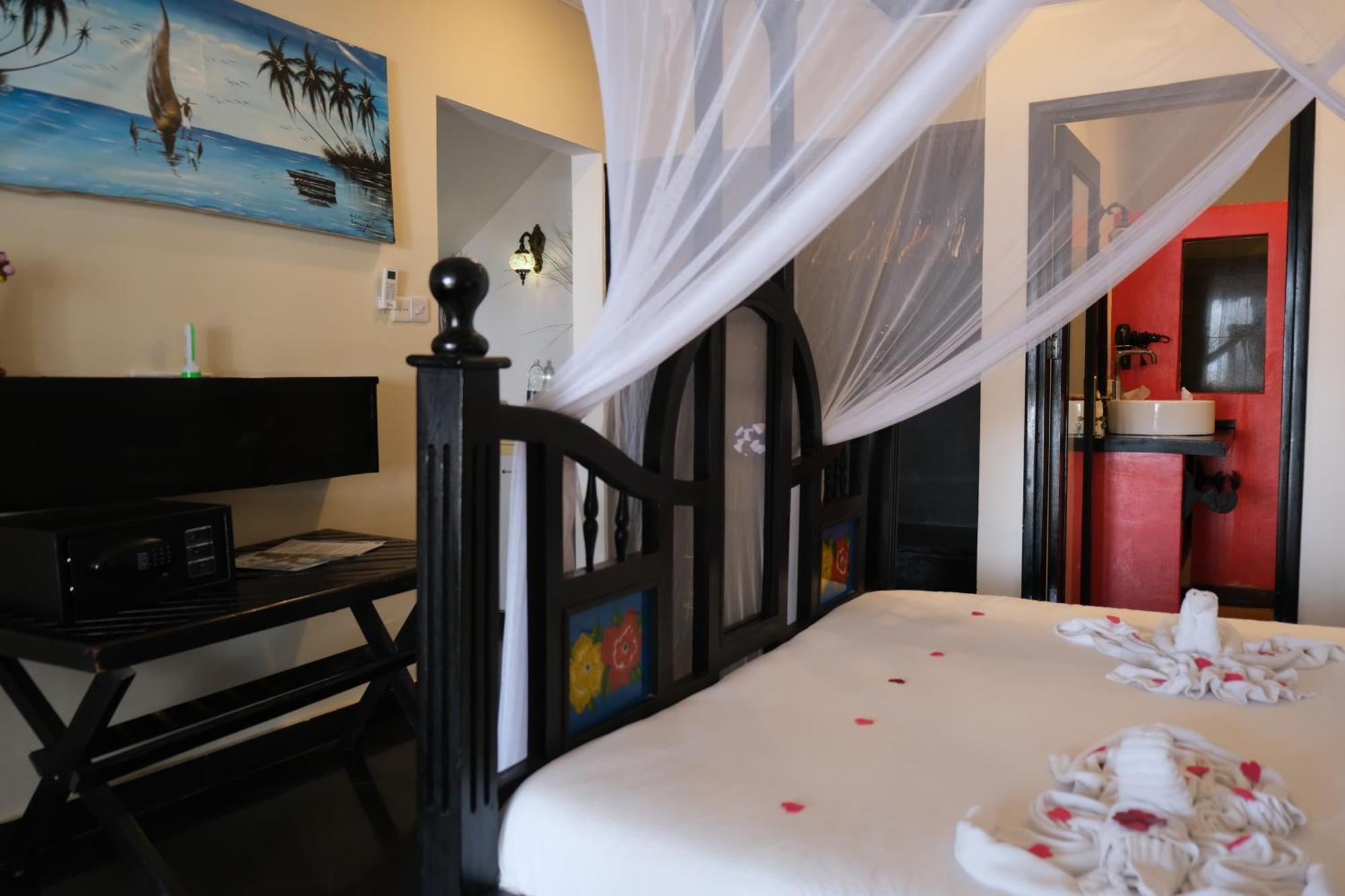Hotel Sofia Sea View Pwani Mchangani Zimmer foto